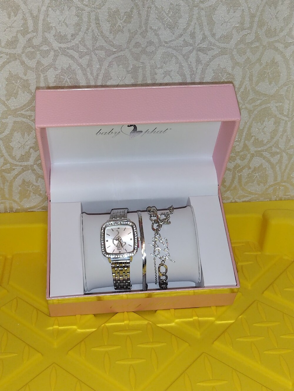 BABY PHAT WATCH SILVER TONE RHINESTONES BABY PHAT BRACELET WATCH SET NEW